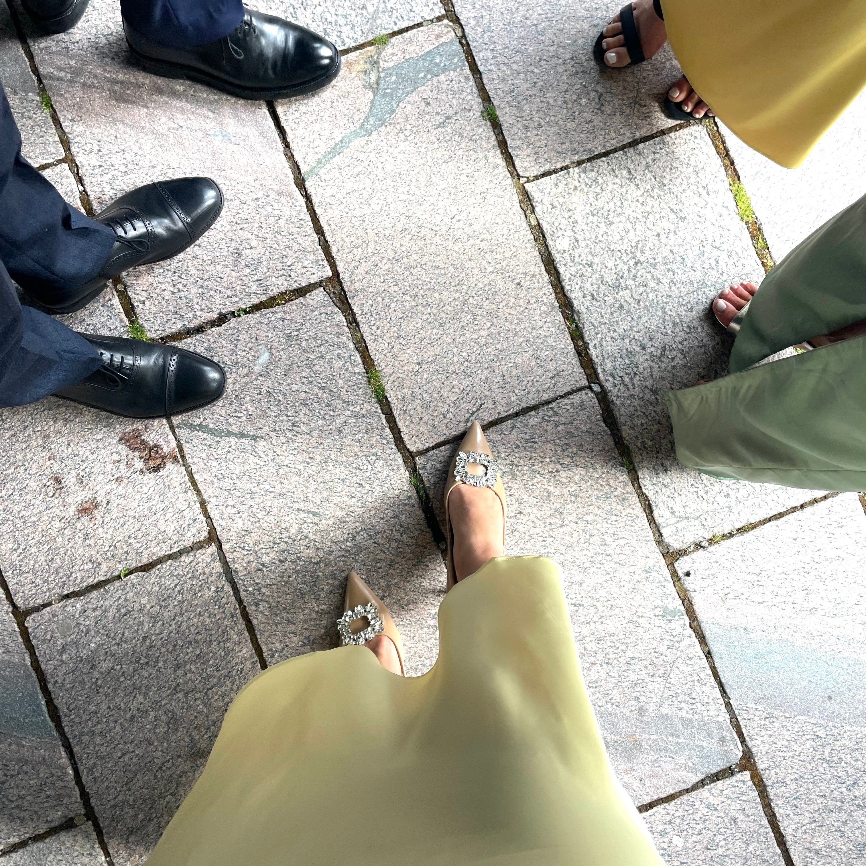 Vilka smycken ska man ha som bröllopsgäst?